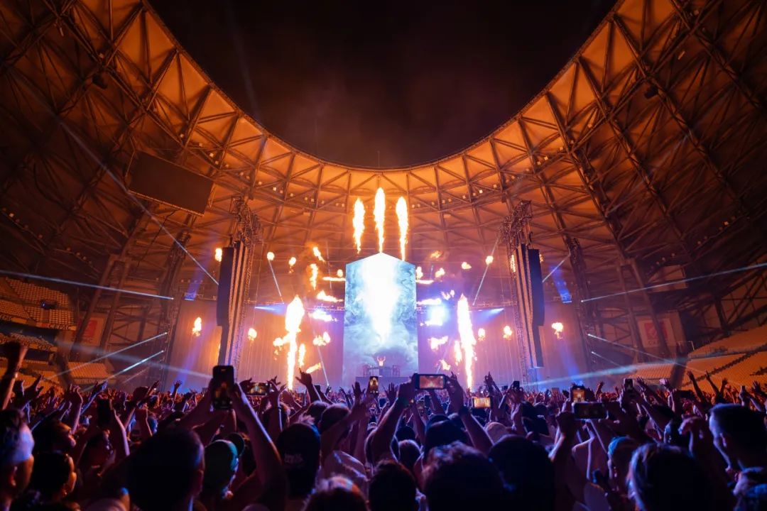 体育场馆音响系统